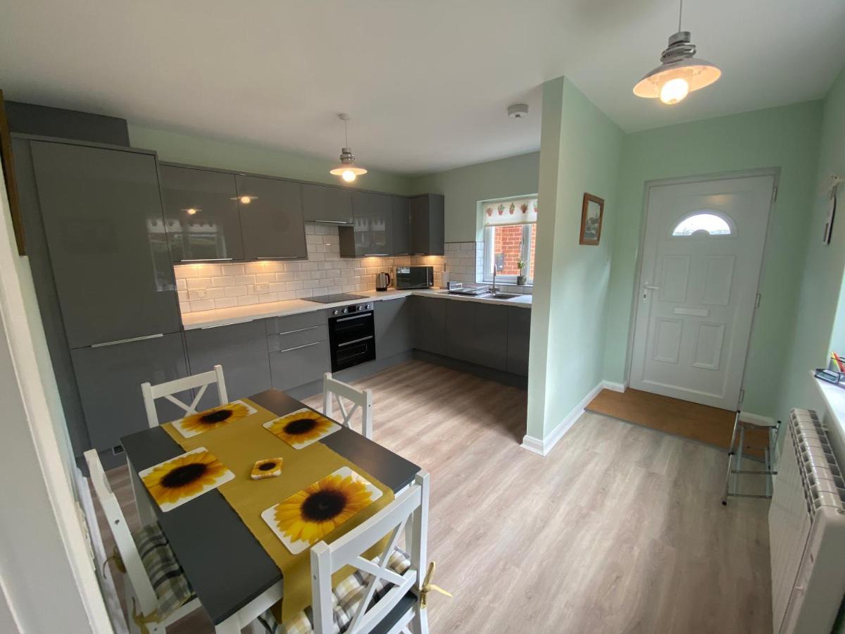 Entire Guest House, In Pewsey Vale, Wiltshire Manningford Abbots 외부 사진